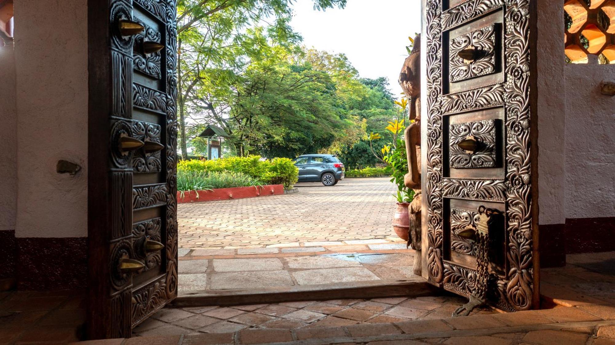 Masindi Hotel Ngoại thất bức ảnh