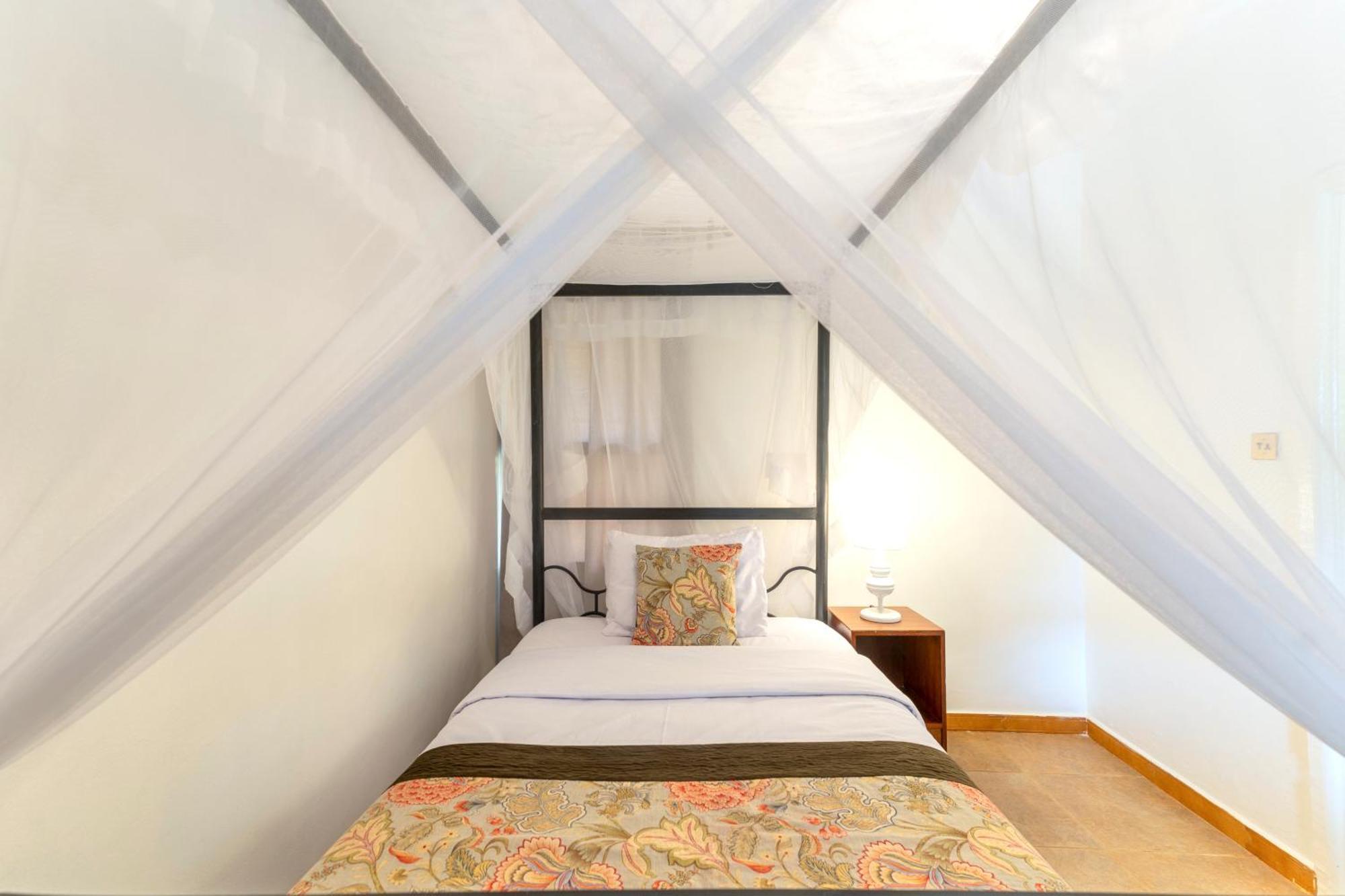 Masindi Hotel Ngoại thất bức ảnh