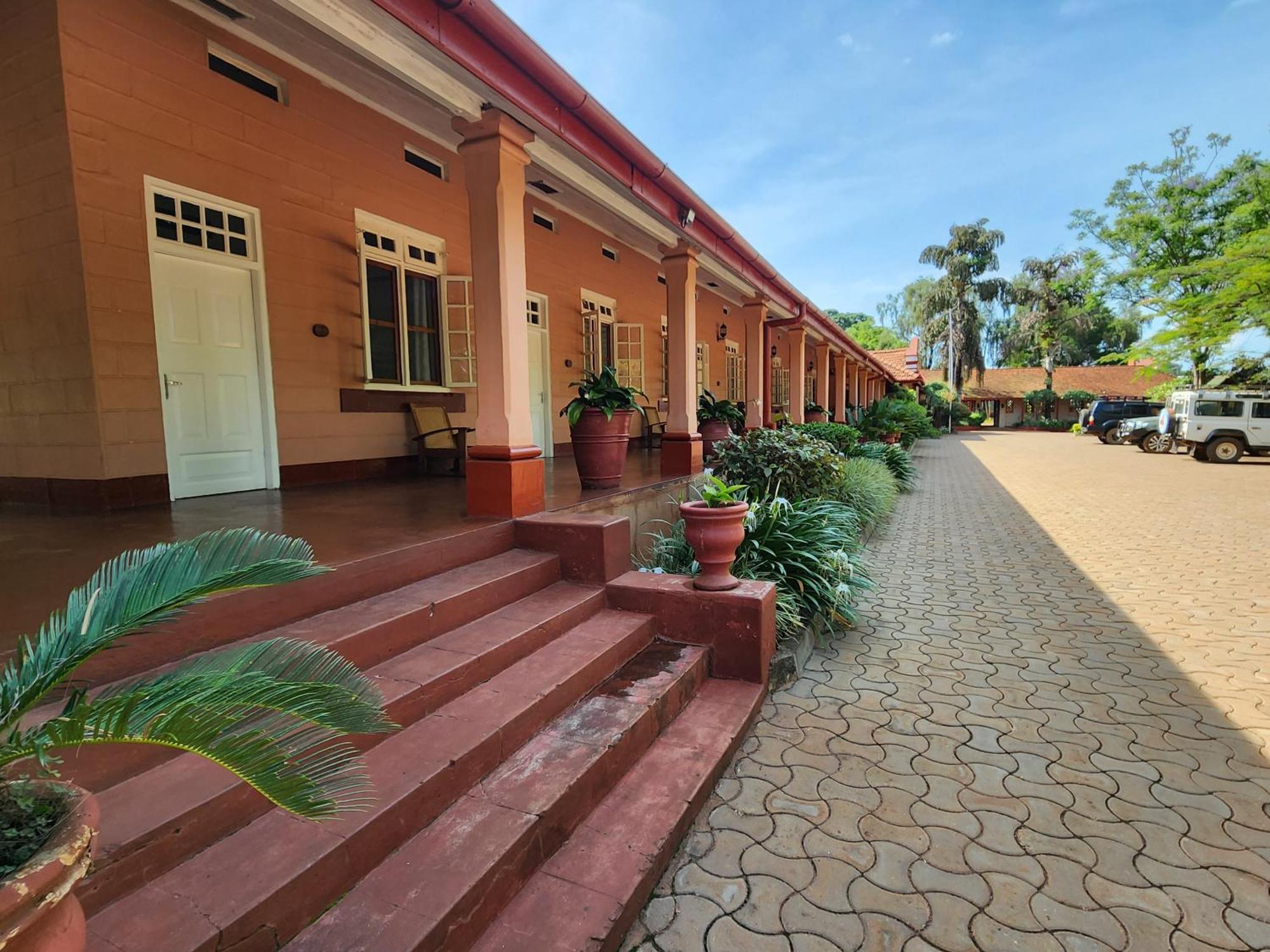 Masindi Hotel Ngoại thất bức ảnh