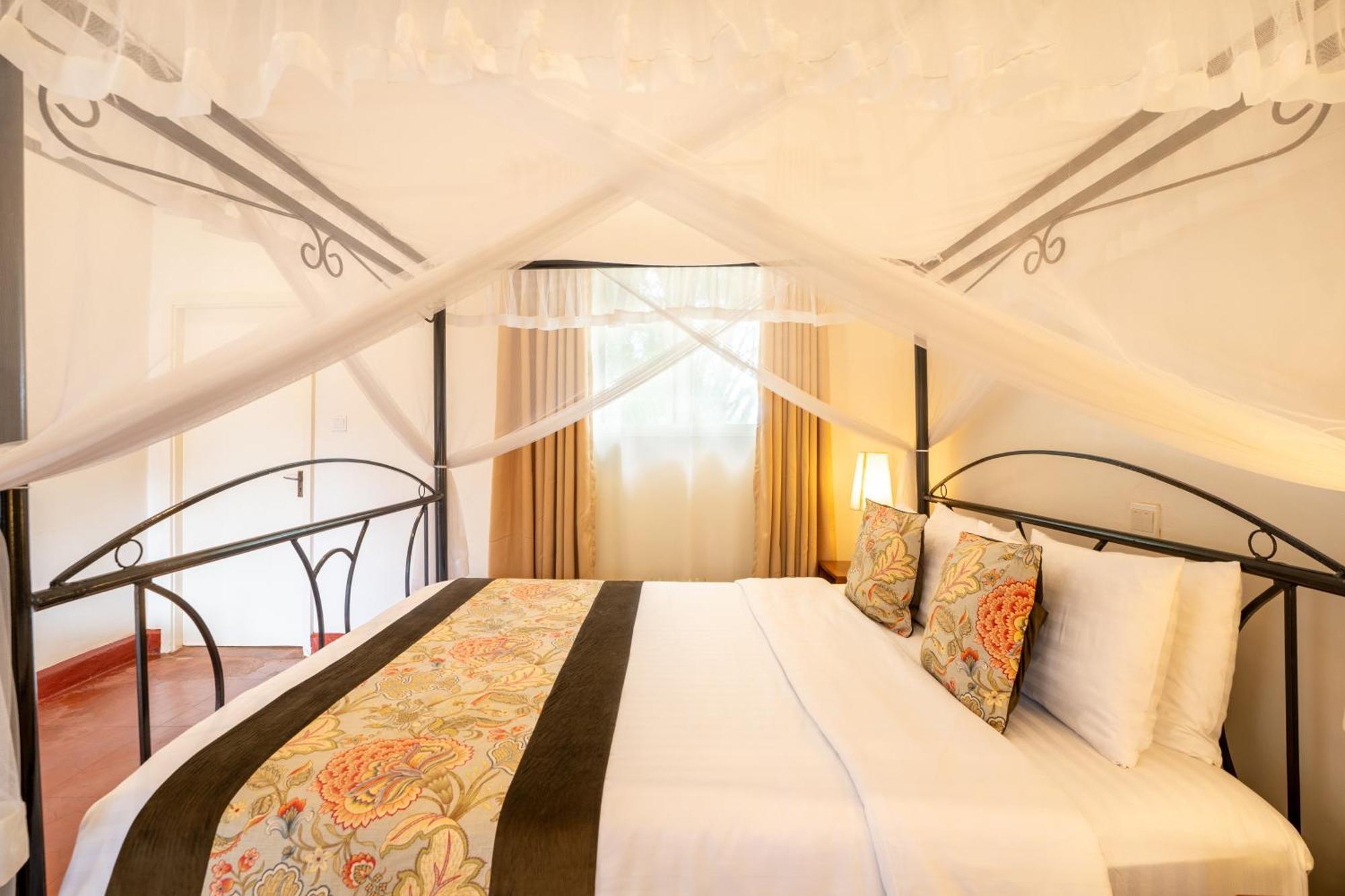 Masindi Hotel Ngoại thất bức ảnh