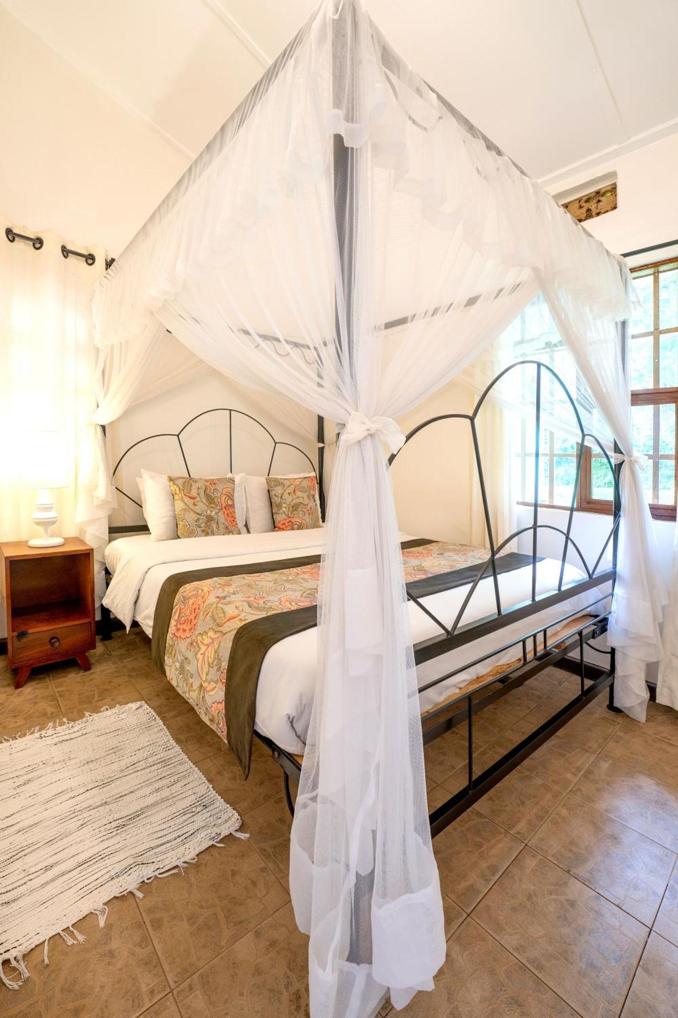 Masindi Hotel Ngoại thất bức ảnh