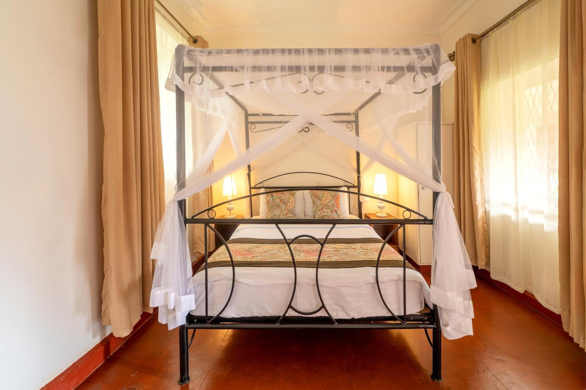 Masindi Hotel Ngoại thất bức ảnh